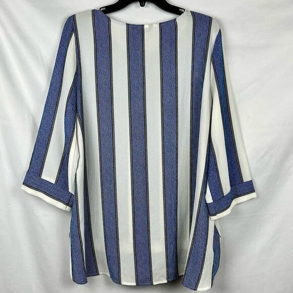 New! NWT Jules & Leopold Textured Striped 3/4 Sleeve Blouse Medium - Picture 2 of 9